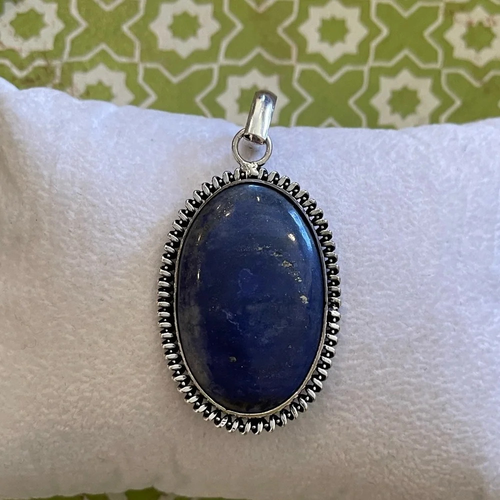 Natural Lapis Lazuli Oval Silver Plated Pendant โ Deep Blue Vintage Style - NEW - Picture 1 of 6